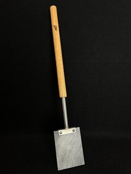 3" X 4" Flat Graphite Paddle with 14" Wooden Handle (A10381-03)