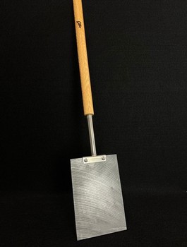 4" X 6" Flat Graphite Paddle with 14" Wooden Handle (A10381-04)